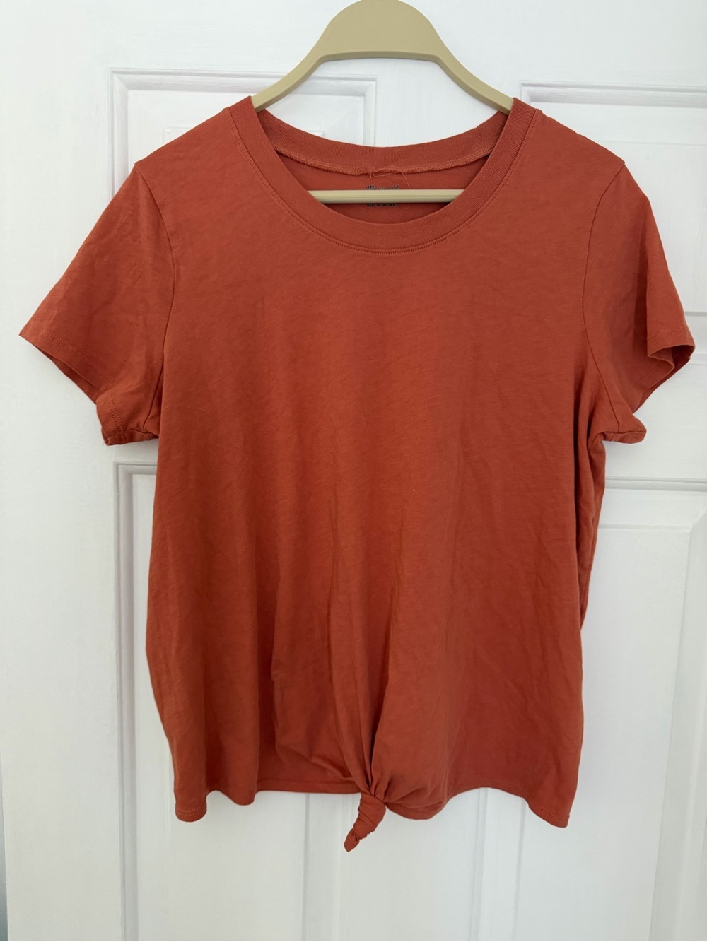 Madewell Short-Sleeve Knot Front Tee in Rust